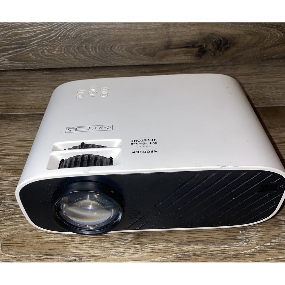 Portable USB HDMI Mini LED Projector with Power Cord Rohs Model - Sync Display